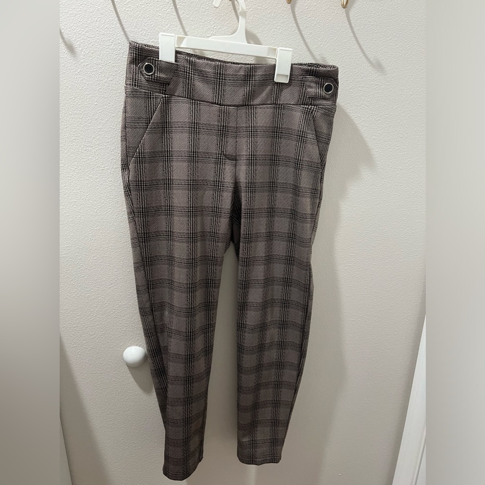 SOHO‎ Apparel plaid dress pants . Women size large